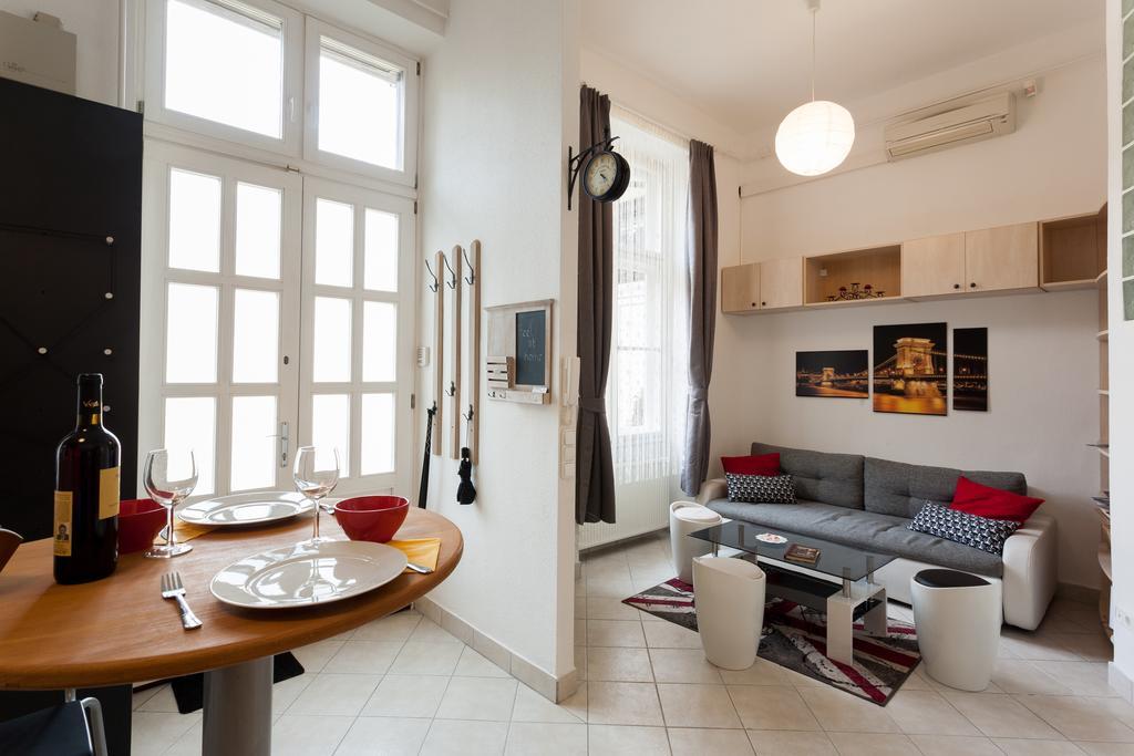 Feel At Home Apartment Budapest Ngoại thất bức ảnh